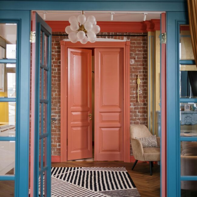 Color entrance